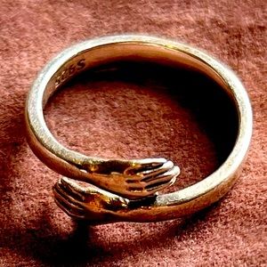 Hug Ring (S925)